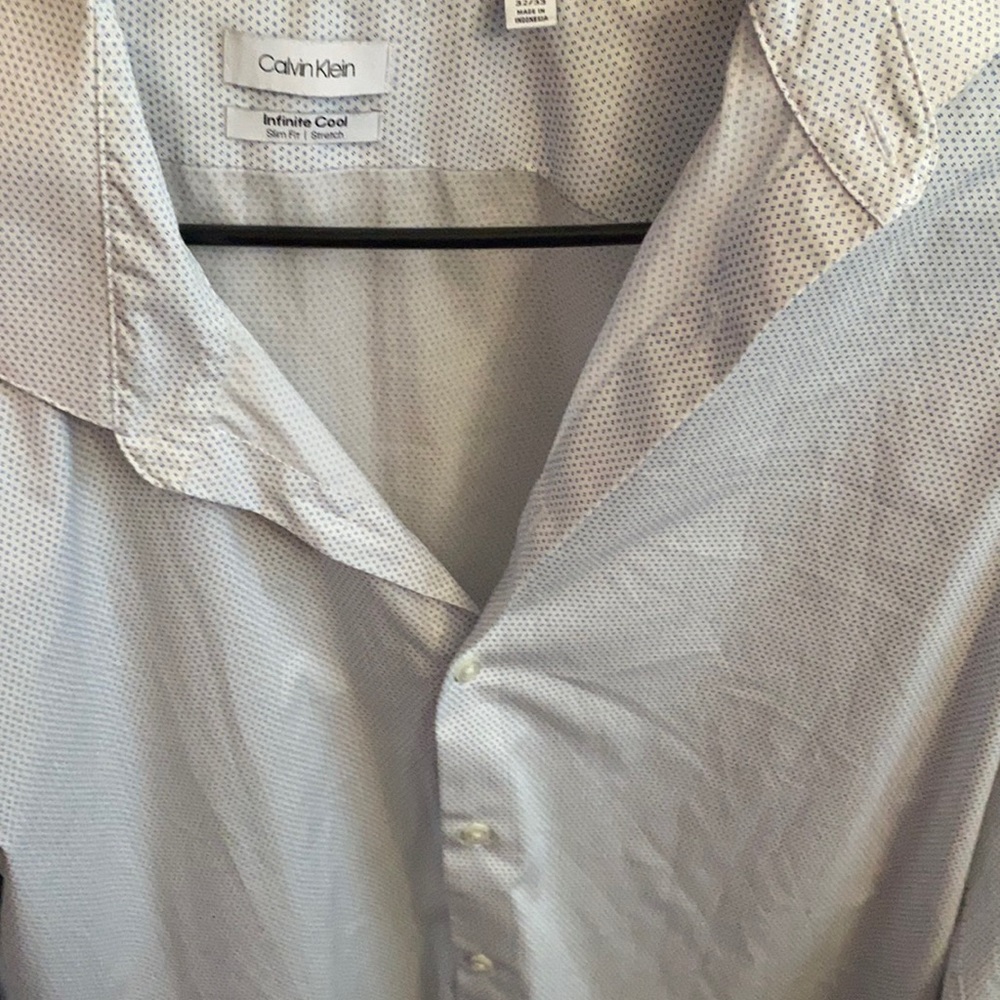 This is a nice dress shirt